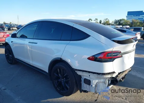 2021 Tesla Model X Long Range Dual Motor All-Wheel Drive/Long Range Plus Dual Motor All-Wheel Drive z USA, uszkodzony, nr VIN 5YJXCAE24MF325246